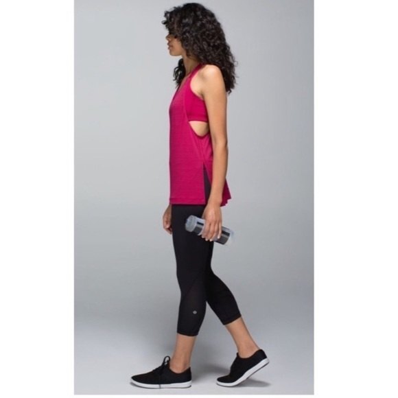 Lululemon Stash It Tank In Bumble Berry 6 - Picture 4 of 14